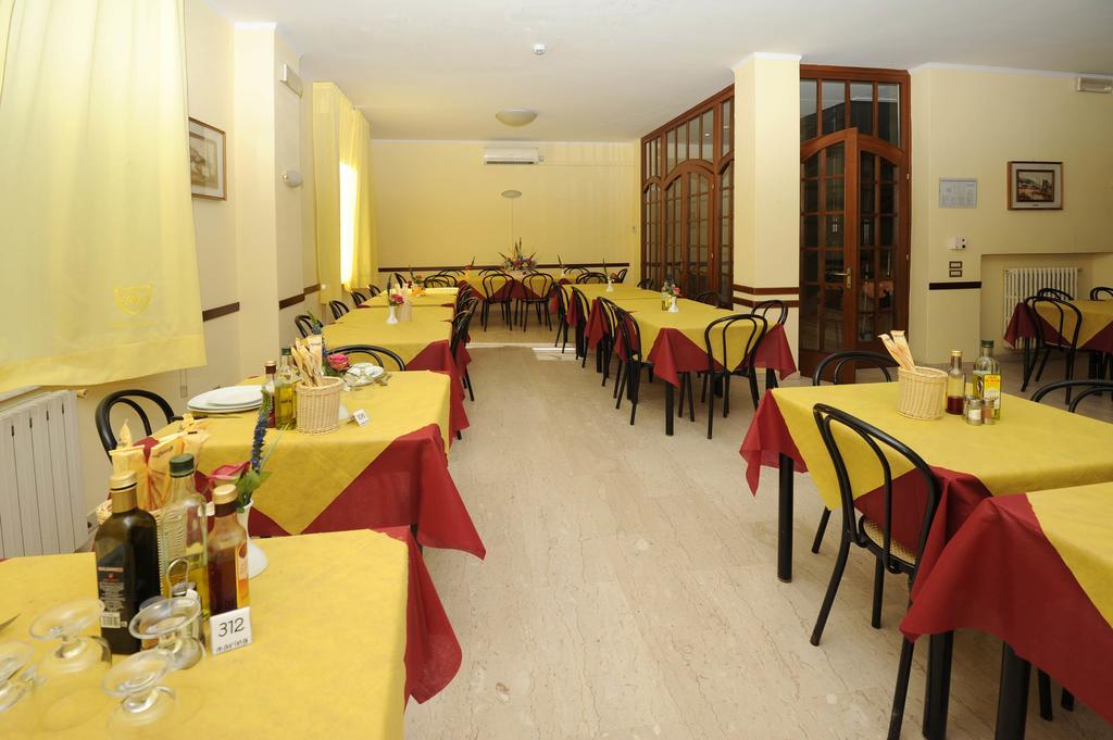 Hotel Marina Montecatini Terme Kültér fotó